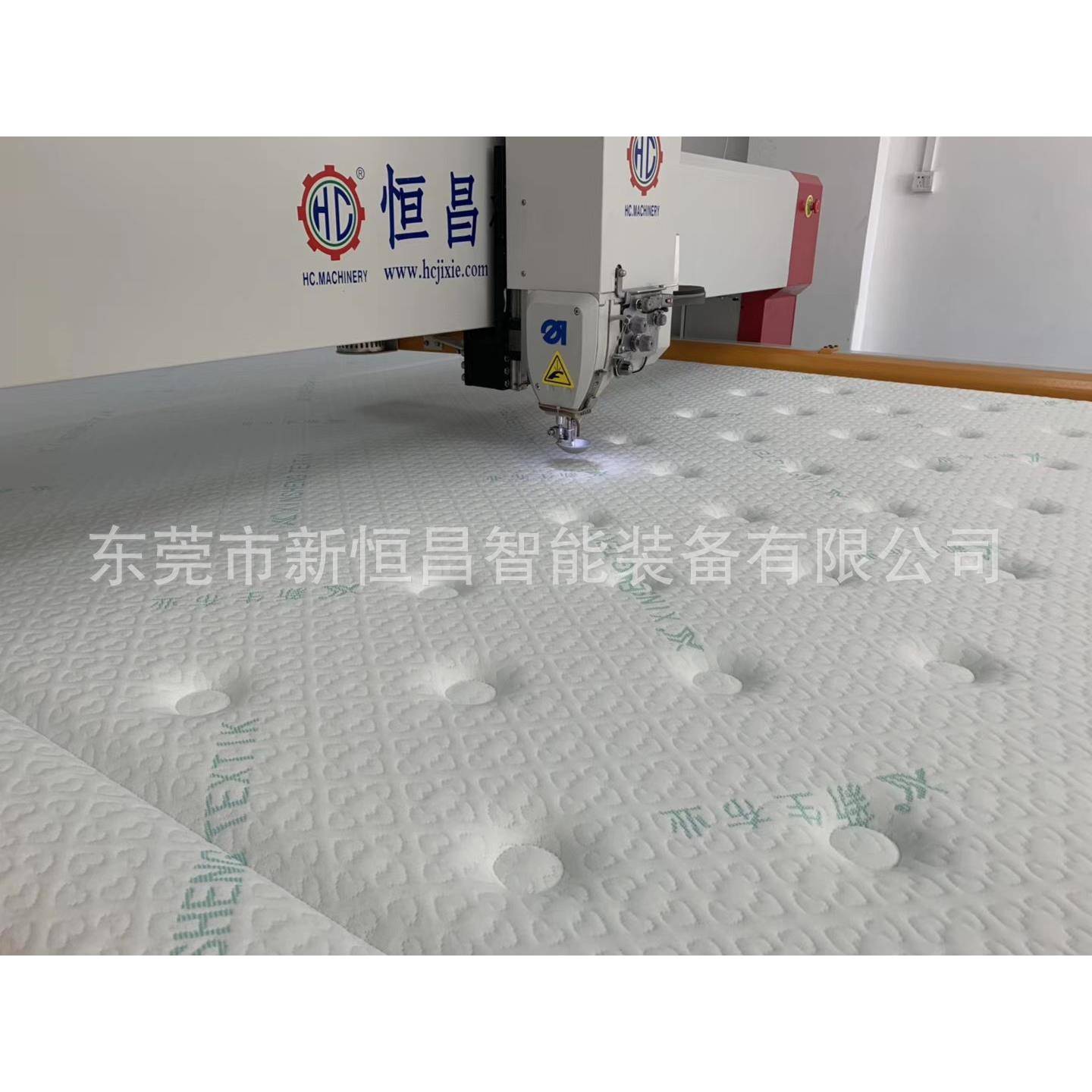 供应床垫机械设备电脑绗缝机工业棉被单针绣花机