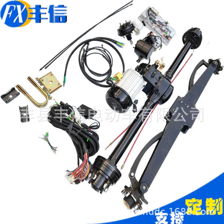 小吃车多功能餐车流动早餐摆摊电动四轮车全封闭餐车半封闭底盘