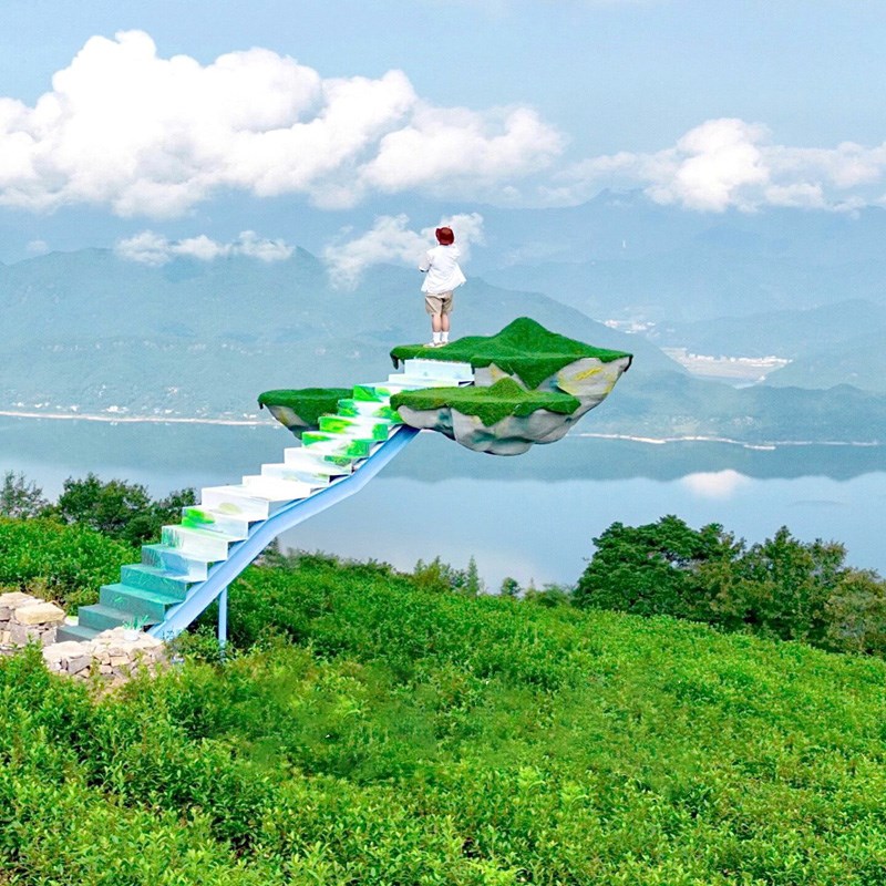 天空之城网红悬浮岛钢琴天梯风景区打F卡拍照装置户外景观摆件定