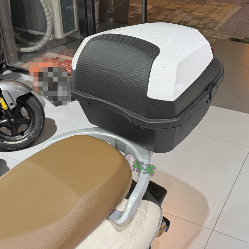 适用雅迪M10-M/D电动车尾架M20-D尾箱架货架铝合金后衣架