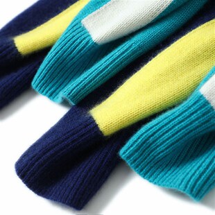 这个设计太好瞭 女v领套头纯羊绒毛衣女宽松慵懒 加厚拼色羊绒衫