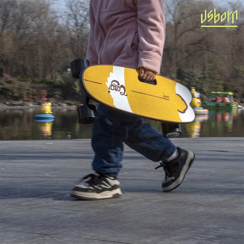 跨浪Usborn电动滑板柯基萌趣儿童学生初学者安全智能遥控四轮滑板