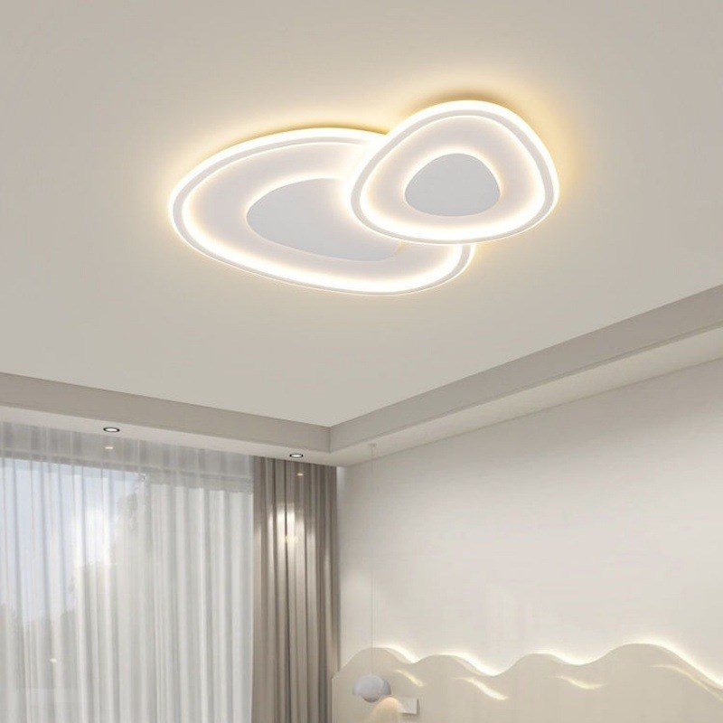 2023新款全光谱动感鹅卵石吸顶灯简约流K水追光客厅灯卧室灯具套