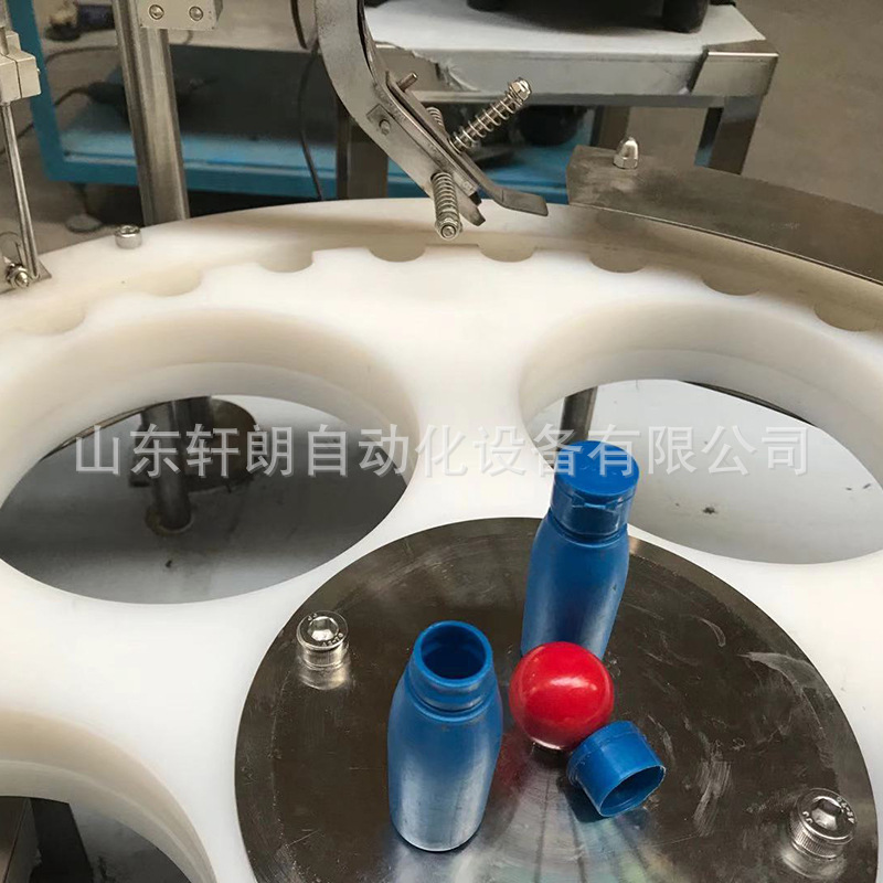 502胶水灌装上盖压盖 水乳膏体灌装设备 精油凝胶香水4头旋盖机