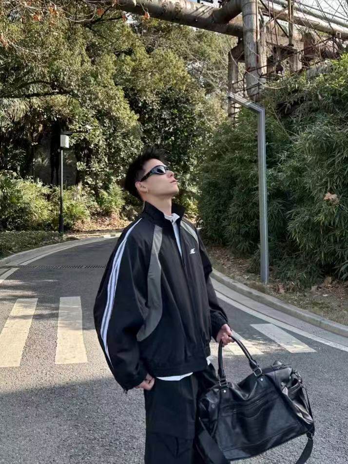男生春季新款高街立领薄夹克潮流宽松撞色青少年运动帅气防晒外套