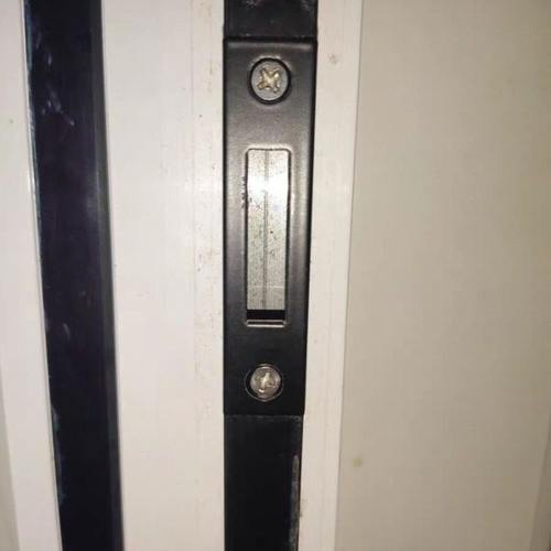 推拉门移门窗锁搭片点锁扣钩座阳台门窗锁扣片凸锁片平扣门窗配件