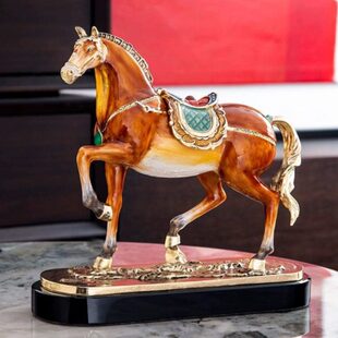 罗比马丹罗包装公司开业到成功礼盒礼品马摆件工艺品办公室摆件