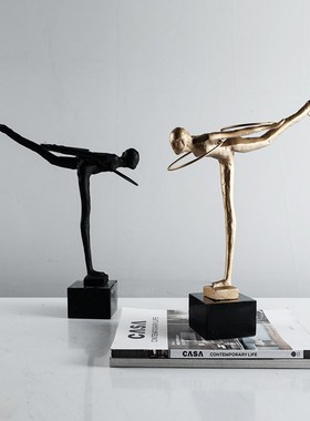 现代简约黑色金色铸n铁金属抽象人物摆件饰品摆设雕塑样板房软装