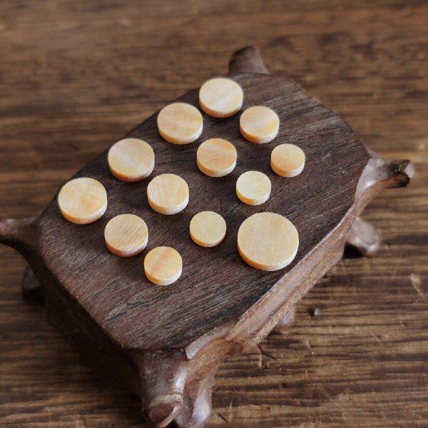 乐器配件古琴徽位精品加厚云母材质三四七规格圆度厚薄匀光泽度好