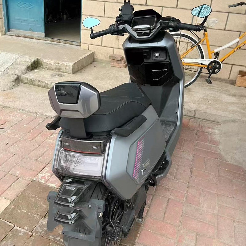 小牛电动车NX加装电摩后靠背NXT/NT加厚后靠垫改装后座靠背总成架