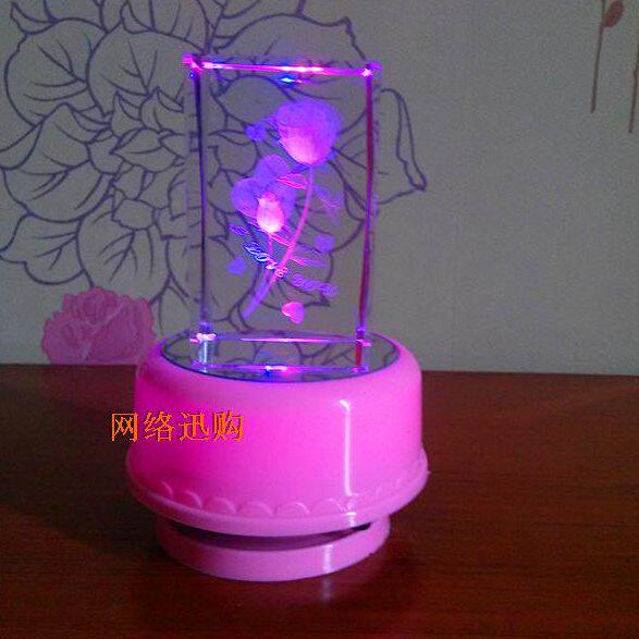包邮水晶玫瑰花内雕配发光底座送男女朋友老婆情人节创意礼品摆件