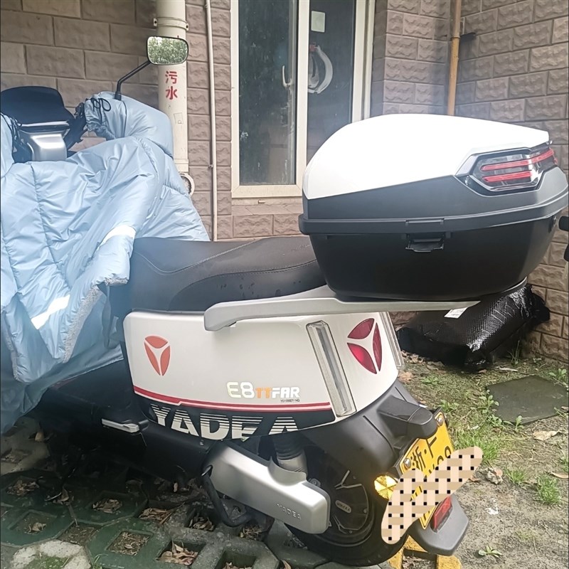 适用雅迪G35-D/M/H电动车摩托车尾箱大号加厚后备箱储物箱后尾架