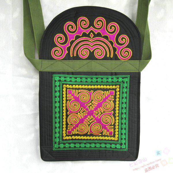 四川凉山彝族婴儿背带 彝族民间手工艺品 幼儿背带 刺绣双肩背带