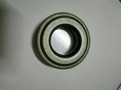 洋马收割机配件 半轴油封( 洋马全喂入机型) 1B1604-14840 油封