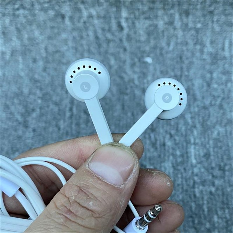 捡漏好货 早期老耳机 ip550  经典耳塞式 hifi 库存耳机 人声不错