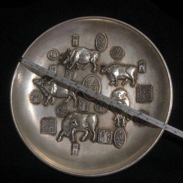 大号古玩铜器古董杂项收藏复古实心白铜镀银五牛神图碟子盘子