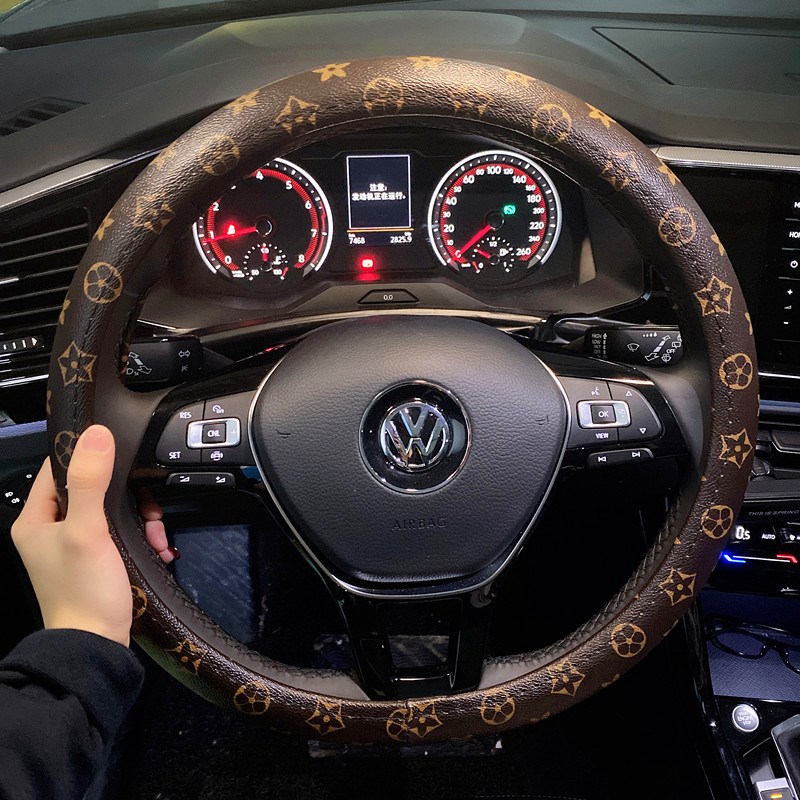 汽车方向盘套可爱女网红潮牌时尚高档老花四季女神款防滑夏季把套