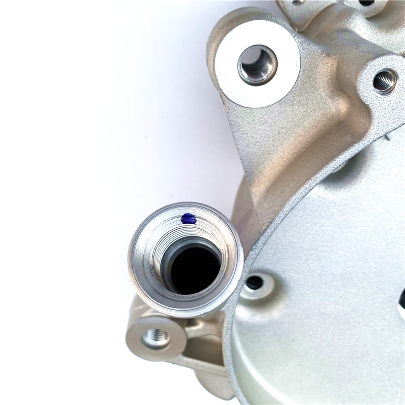 适用VR150海王星UA125T-A天龙星T-3发动机曲轴箱体右盖曲轴加油盖