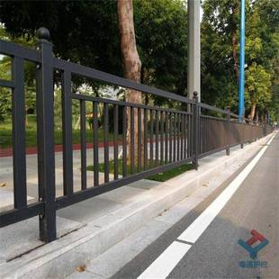 工厂供应市政护栏道路护栏人行道隔离护栏黑色市政护栏
