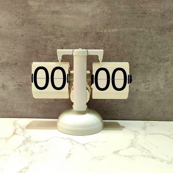 创意自动翻页钟表复古客厅座钟简约现代机械时钟个性桌面摆件台钟,节庆用品/礼品,时尚烟灰缸,淘宝优惠券,粉丝福利购,淘宝优惠卷