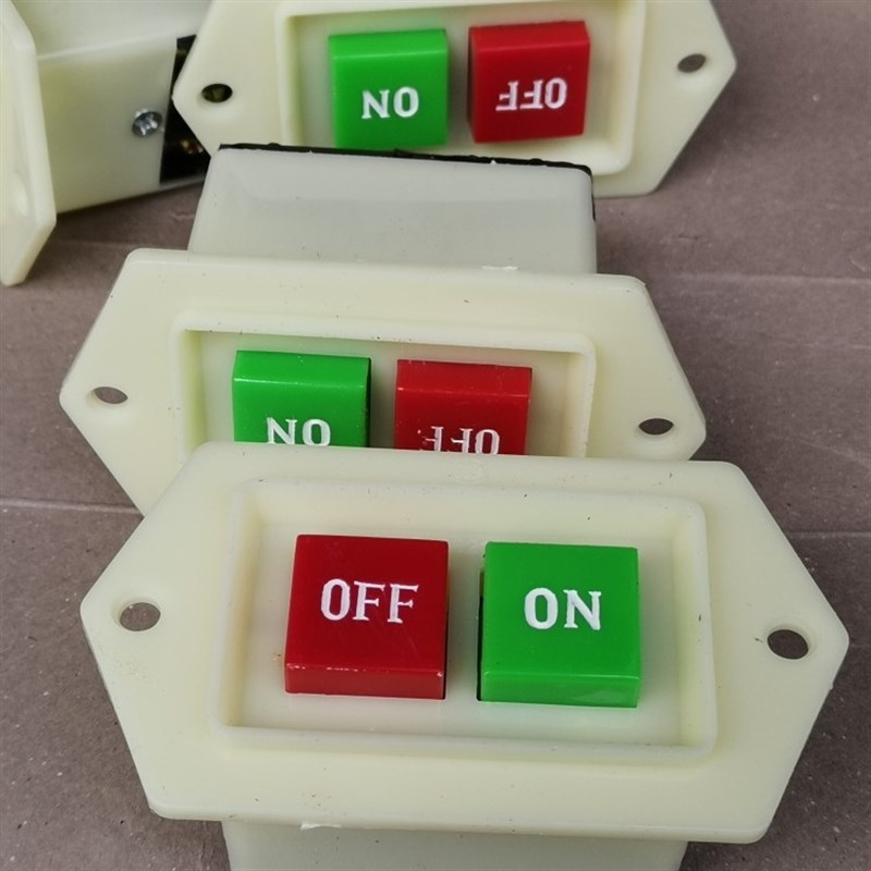 LC3三相按钮启动器开关380V220V电机台钻砂轮机启动开关5A10A钻床