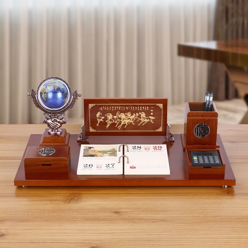 新款老板办公室桌j面上装饰品摆件高档创意文台笔筒送领导礼品定