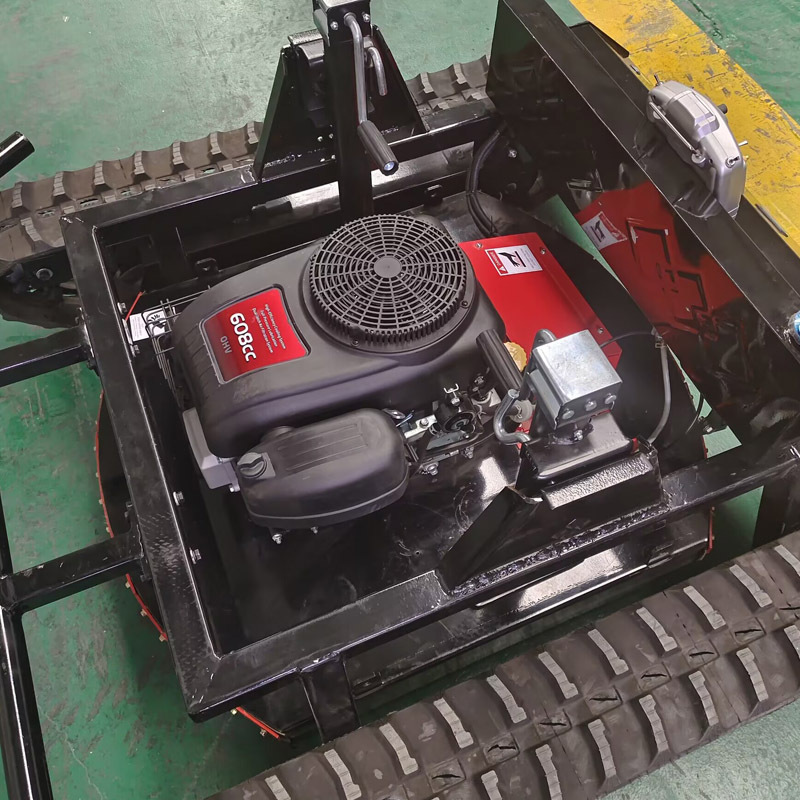 出口德国智能遥控割草机 22马力黑武士汽油四除草机 履带割草机