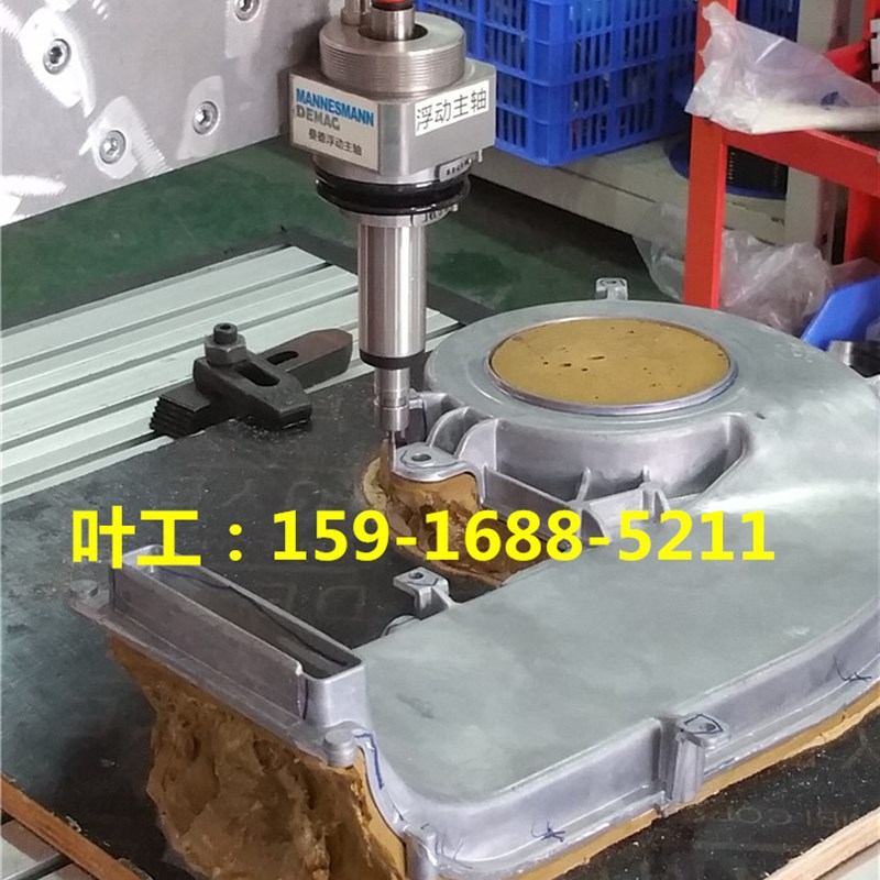 铸造件 木质材料 石质材料t等工件 去毛刺 披锋 毛边 打磨机器人