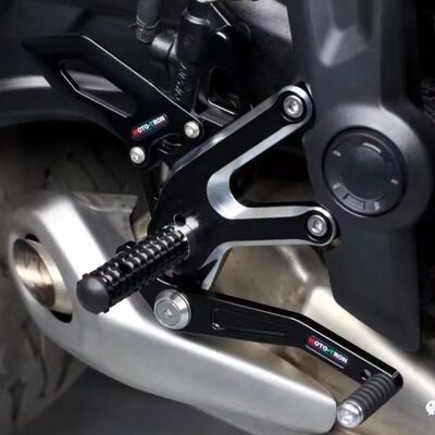 Triumph 凯旋Trident 660改装脚踏 升高后移脚踏 MOTO-TRON出品