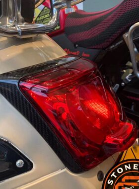 X-TOP 卡夢 vespa gts gtv 新款车 改装 碳纤维 原厂尾灯框 底座
