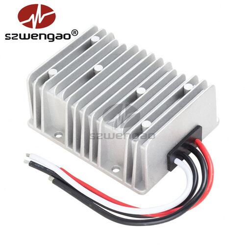 【工厂】8V-36V转12V 15A自动升降压电源 12伏汽车电池稳压器