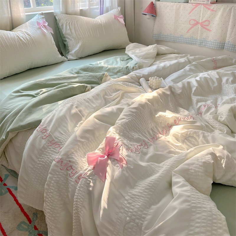 2025新款泡泡纱刺绣夏被床上四件套公主风裸睡空调被薄Y款夏凉被
