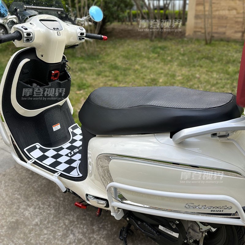 适用于铃木US125防水防滑黑色坐垫套摩托车加厚座套隔热垫改装件
