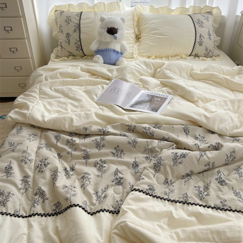 梨梦 素锦余白 碎花夏凉被四件套夏季薄被K子可机洗单双人空调被