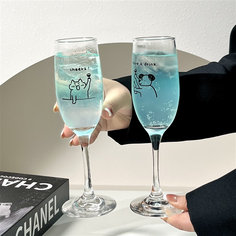 原创喝酒小狗玻璃酒杯高颜值高脚香槟杯女生气泡水果酒鸡尾酒杯子