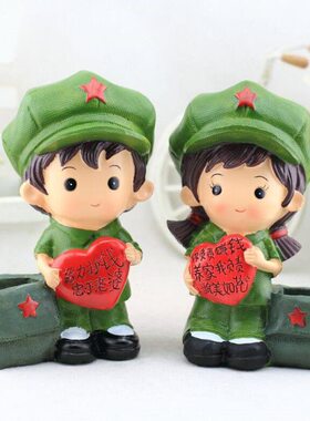 创意可爱树脂红军情侣笔筒摆件 家居书桌书房桌面装饰品摆设