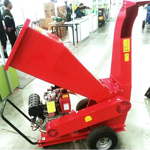 小型汽油树枝粉碎机果园林业树枝条秸秆粉碎柴油移动碎枝机