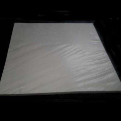 定量滤纸规格：30cm*30cm灰分：≤0.0008% 100张/包