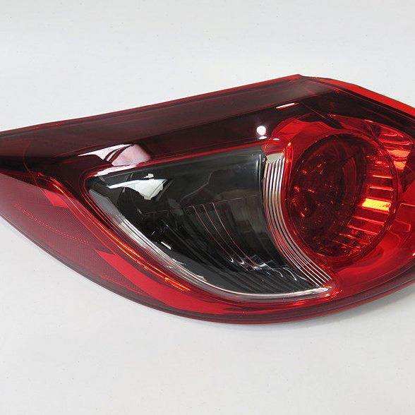 适配长安马自达cx5尾灯 马自达CX-5尾灯后弯灯转向灯灯罩防追尾灯