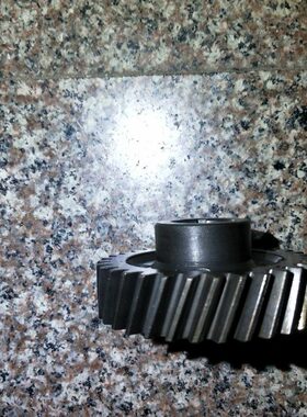 02C5  YC 41049柴Y0 8 Y玉4100C打气泵  齿轮齿轮 41空压机041549