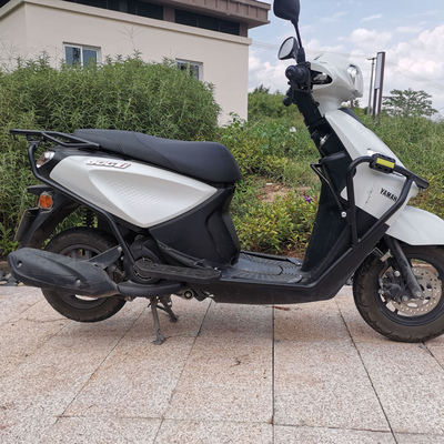 适用于雅马哈巧格i125保险杠改装ZY125T-15/16前护杠防摔杠尾箱架