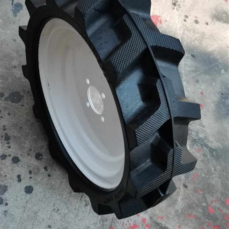 四驱遥控割草轮胎,遥控割草机改装轮胎,四驱割草机轮胎