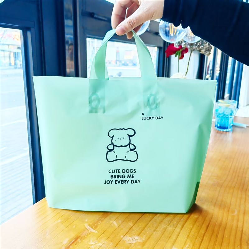 英文小熊新年礼品手提袋磨砂包装袋加厚女装服装袋定做袋子i