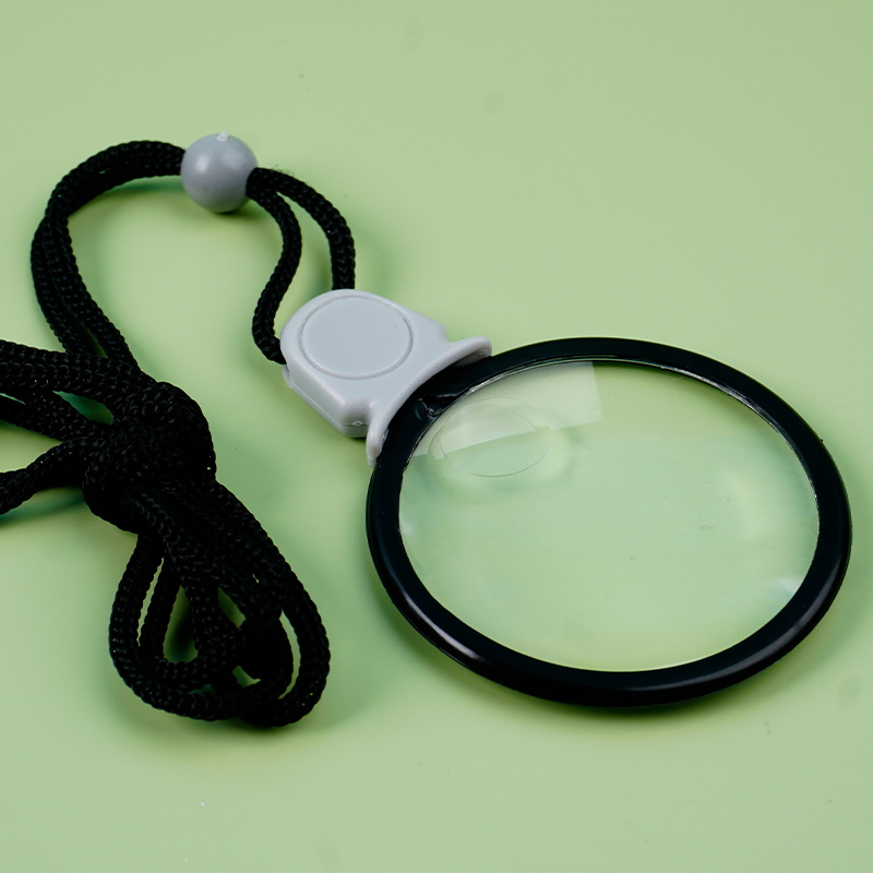 手持10倍挂饰放大镜玻璃镜片带绳子随身携带老人看手机邮币鉴赏