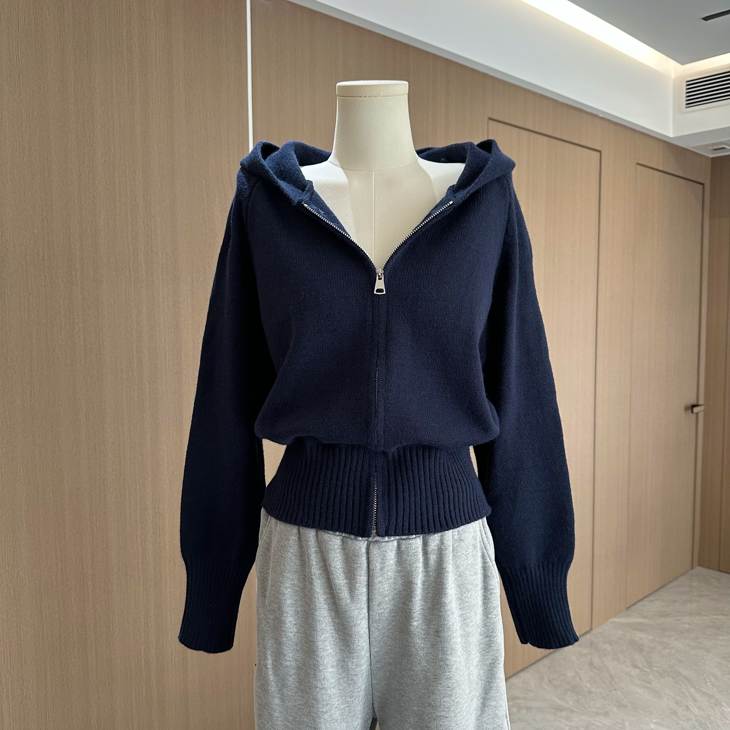 许我耀眼赵露思同款针织衫连帽卫衣女设计感休闲韩系短款外套上衣