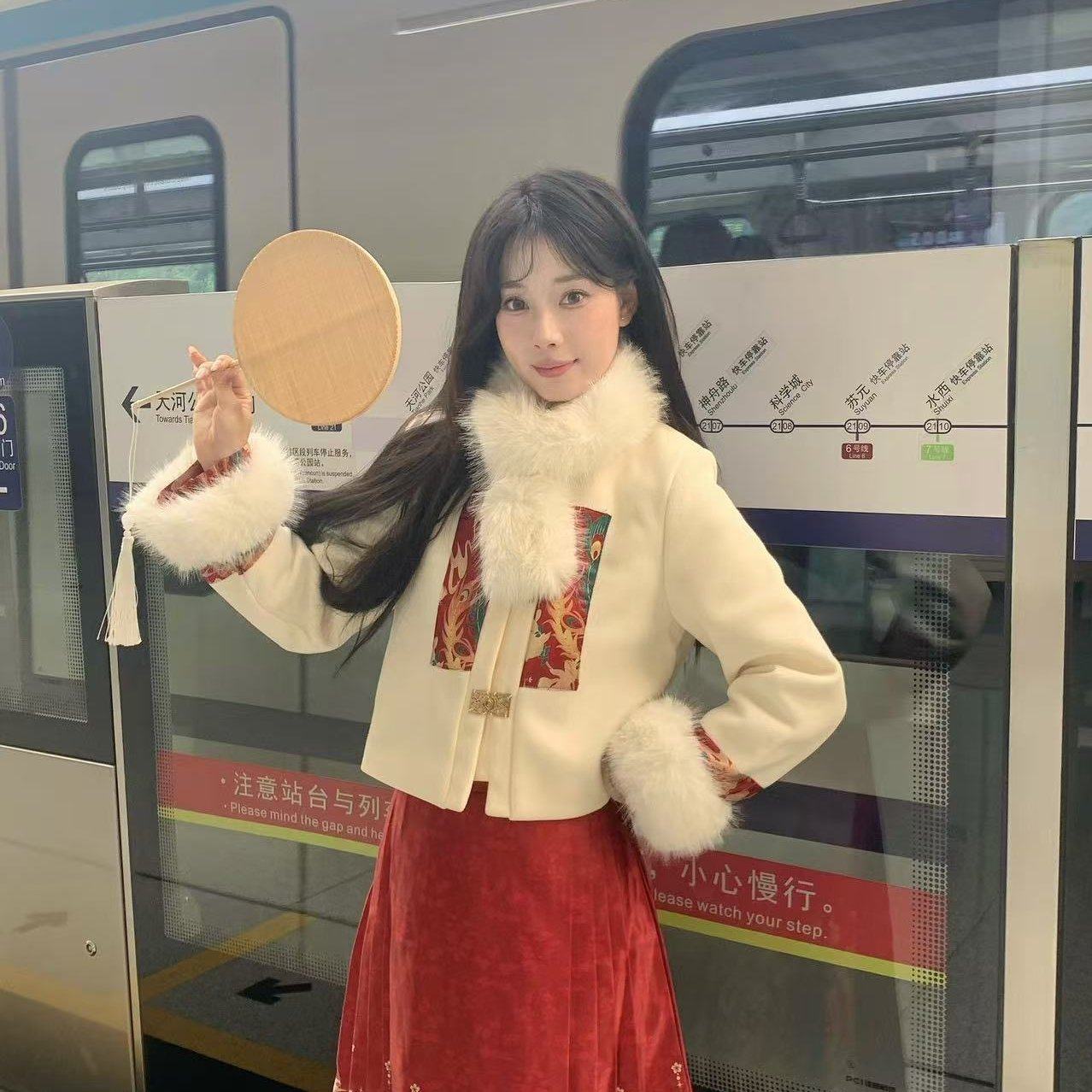 实拍 新中式国风红汉服夹棉短款上衣马面裙两件套装新年元旦