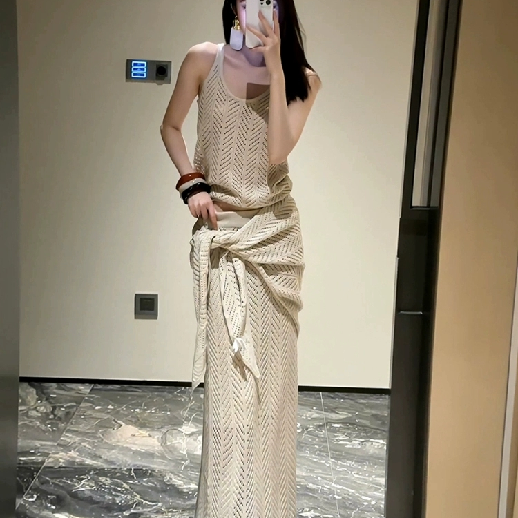 法式气质高级感时尚针织套装女夏季新款背心披肩高腰半身裙三件套