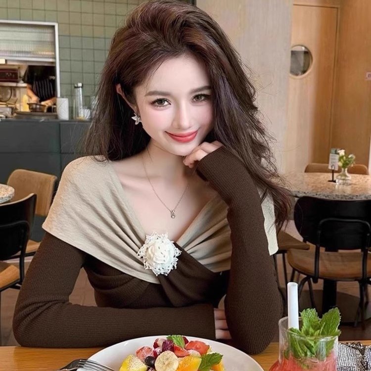 纯欲辣妹撞色拼接扭结v领针织打底衫女内搭秋冬复古修身长袖上衣