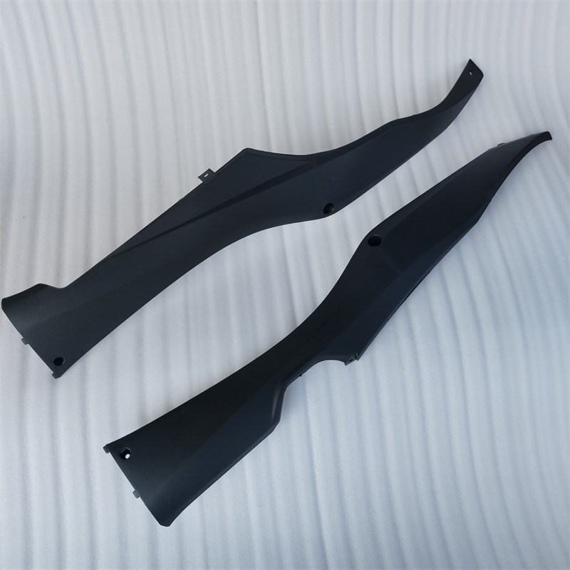 适用新大洲本田SDH125T-35-38边条DIOU+边条NS125D左右边轨护条壳