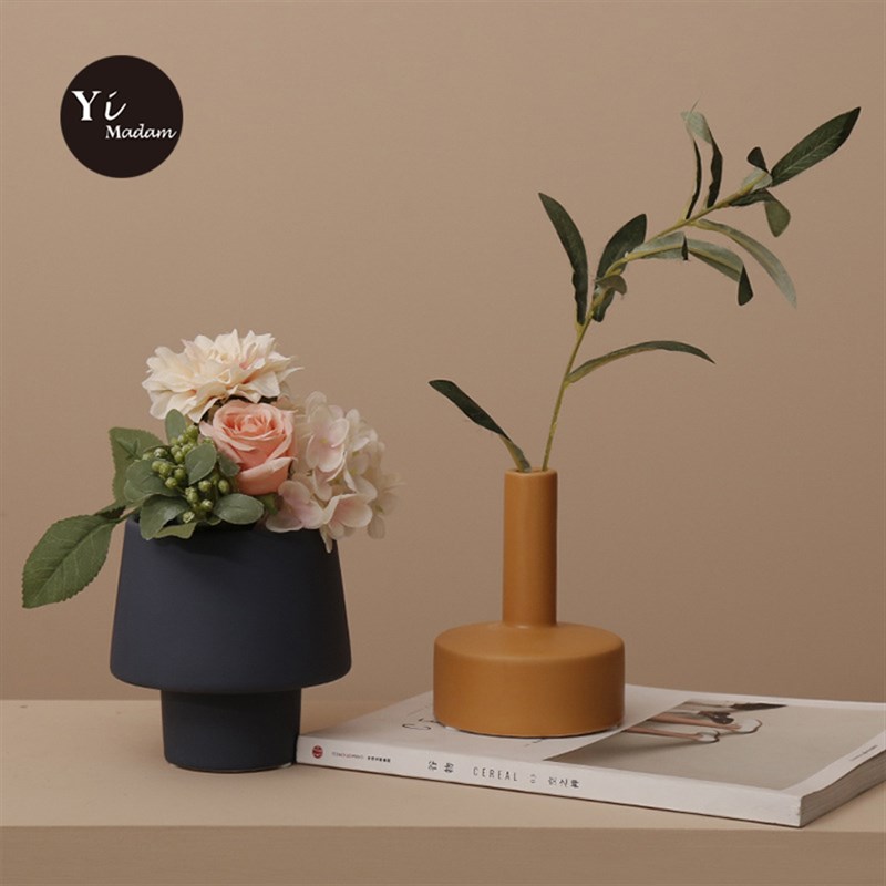 北欧丹麦简约文艺特殊几何造型桌面摆件小口花器陶瓷Y花瓶莫兰迪